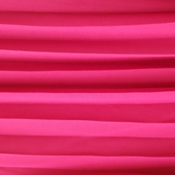 Pleated skirt - Picture 2 of 2